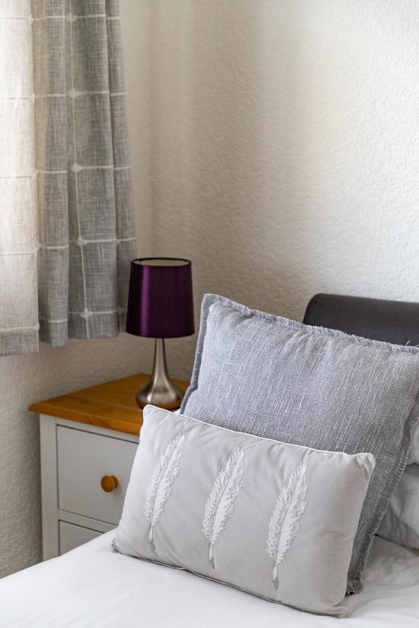 2 Chatsworth Riverscape Apartments - Peaceful Apartment In Great Location With Free Parking Overlooking The Gannel Just A Short Walk From Newquays Incredible Beaches And Local Amenities New Quay Buitenkant foto