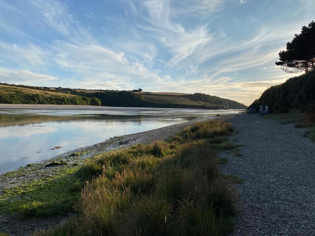 2 Chatsworth Riverscape Apartments - Peaceful Apartment In Great Location With Free Parking Overlooking The Gannel Just A Short Walk From Newquays Incredible Beaches And Local Amenities New Quay Buitenkant foto