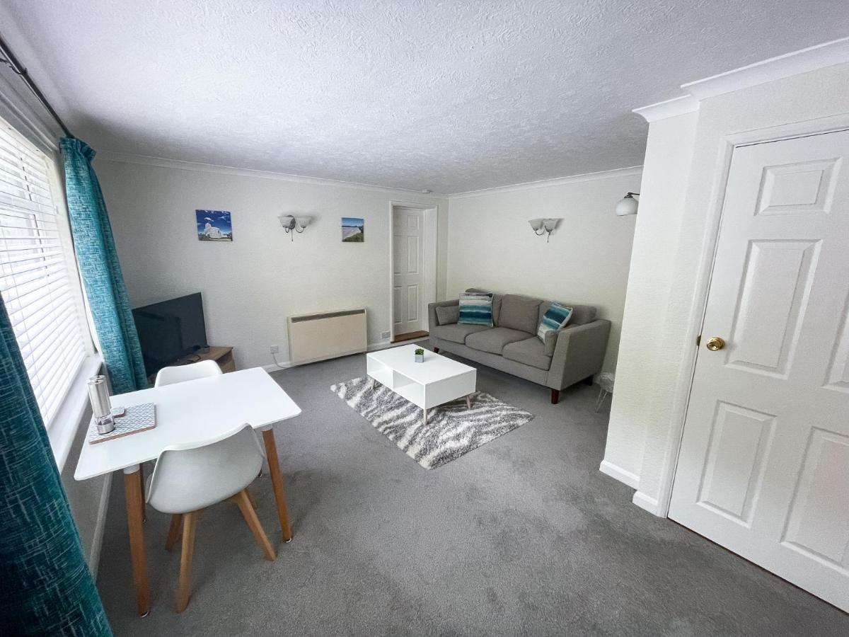 2 Chatsworth Riverscape Apartments - Peaceful Apartment In Great Location With Free Parking Overlooking The Gannel Just A Short Walk From Newquays Incredible Beaches And Local Amenities New Quay Buitenkant foto