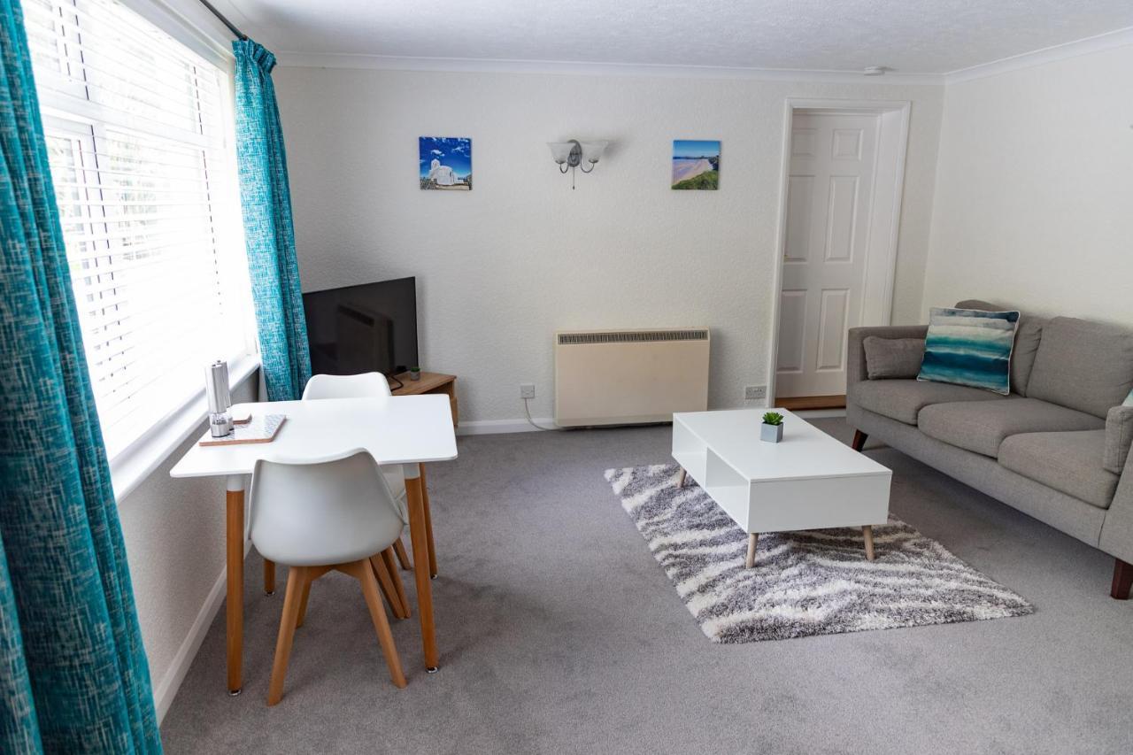2 Chatsworth Riverscape Apartments - Peaceful Apartment In Great Location With Free Parking Overlooking The Gannel Just A Short Walk From Newquays Incredible Beaches And Local Amenities New Quay Buitenkant foto