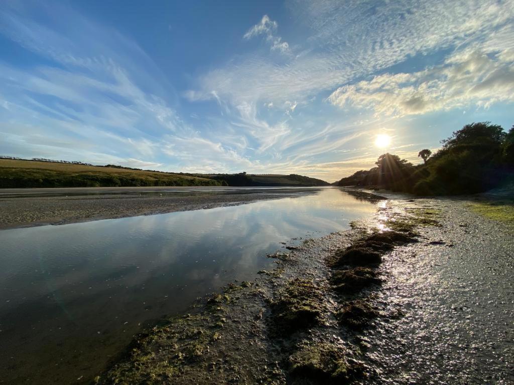2 Chatsworth Riverscape Apartments - Peaceful Apartment In Great Location With Free Parking Overlooking The Gannel Just A Short Walk From Newquays Incredible Beaches And Local Amenities New Quay Buitenkant foto